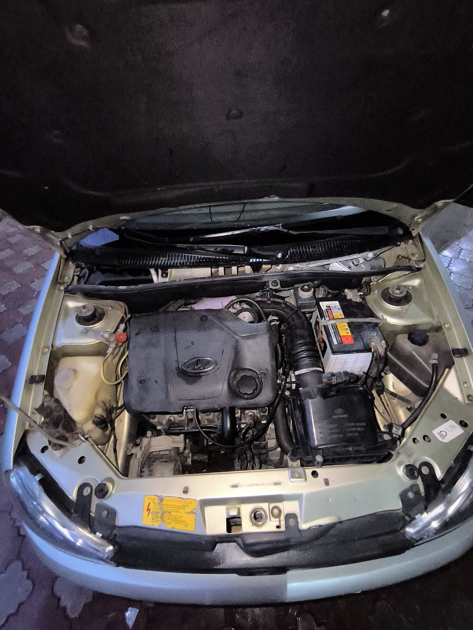 Lada kalina 324.000 km yurgan 4000$ kelshamiz