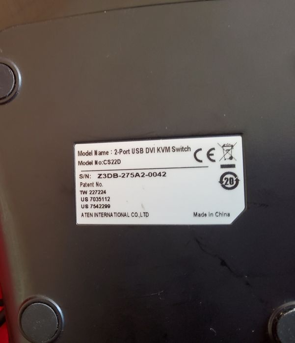 Switch KVM 2Porturi USB DVI ATEN CS22D cu telecomanda pe fir