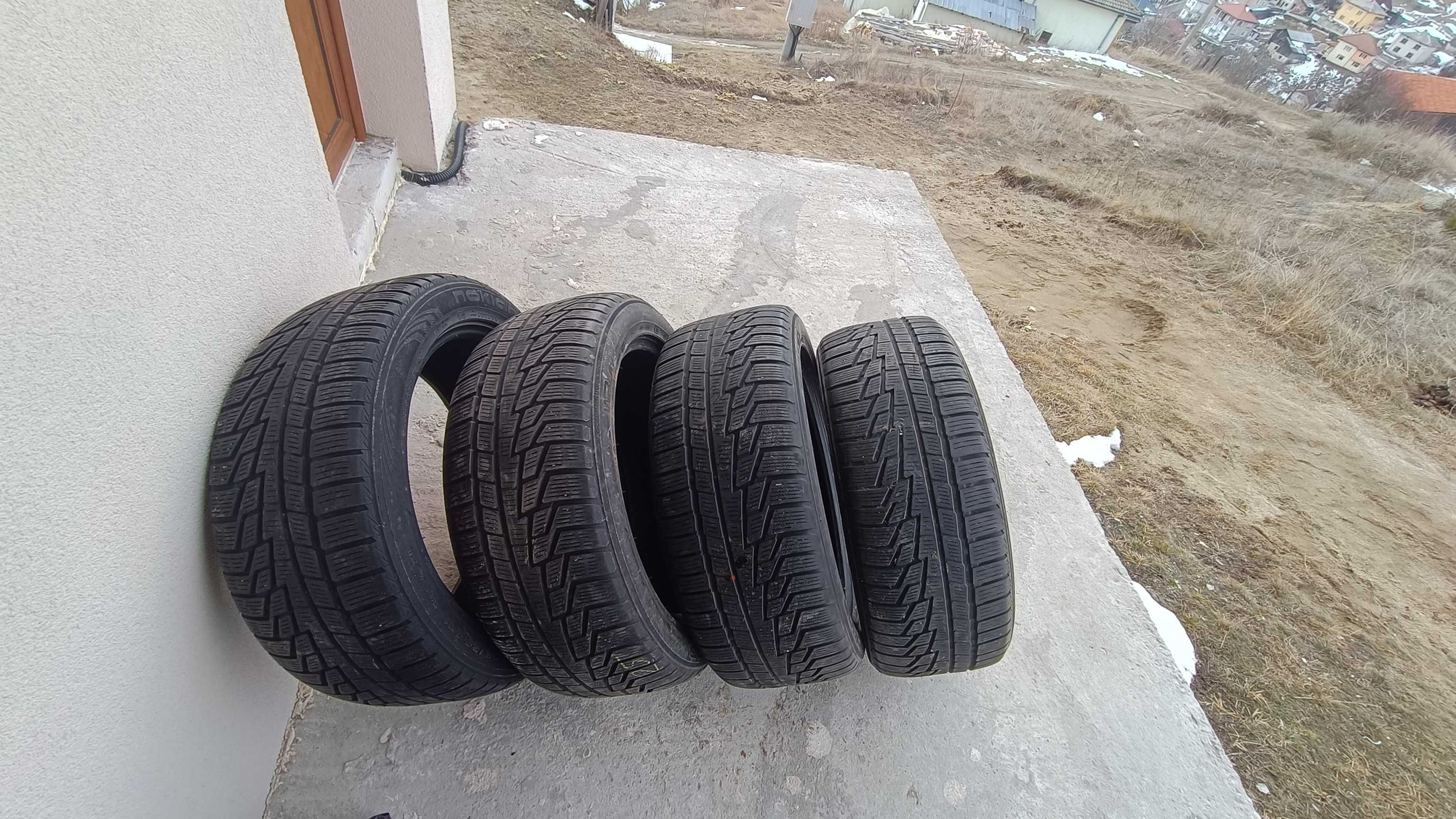 Гуми Нокиан 23/50 R18