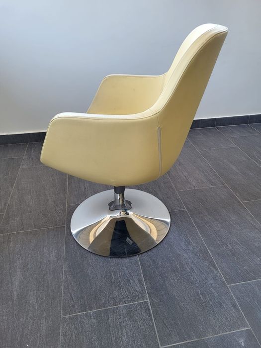 Set 6 scaune rotative din piele