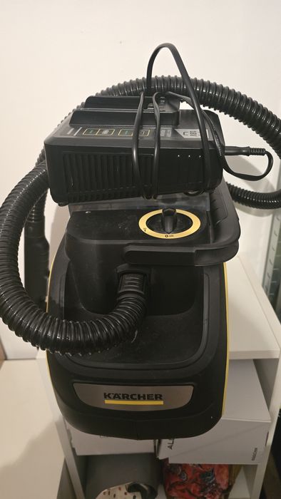 Aspirator cu spalare prin injectie-extractie Karcher SE 3 Compact Home