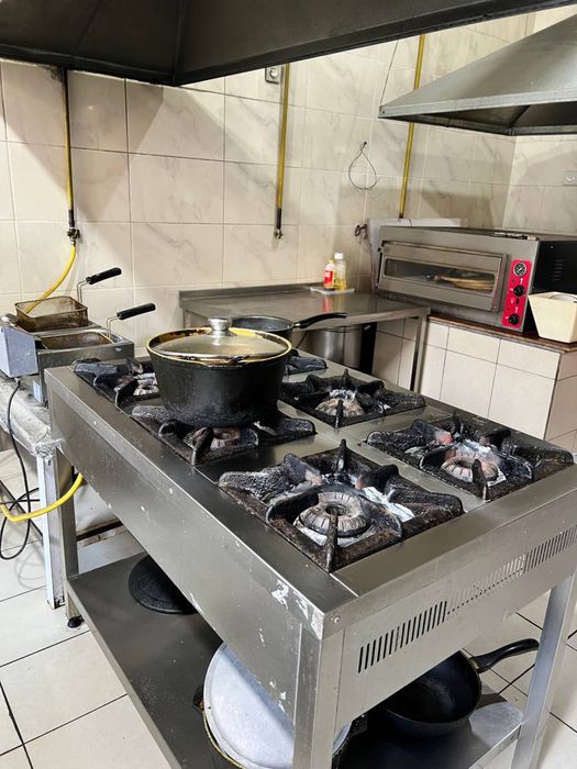 Профессионал газ плитаси сотилади