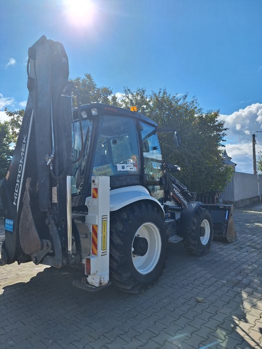 Vând buldoexcavator Hidromek Alpha!