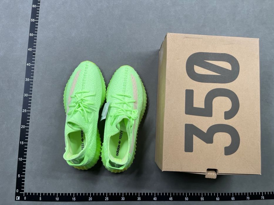Yeezy Boost 350.