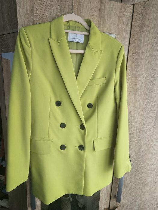 Sacou nou Stradivarius cambrat M