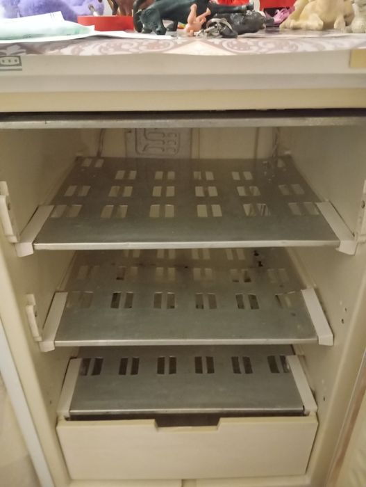 Congelator 4 rafturi