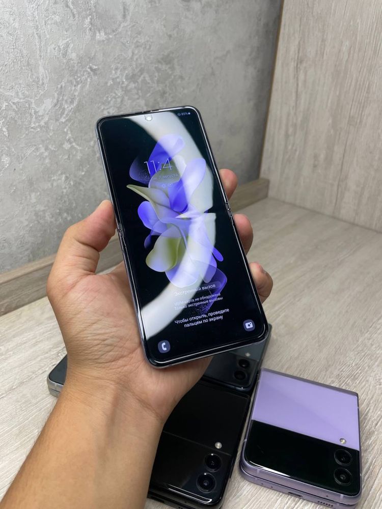 Samsung z flip 4 256Gb orginal