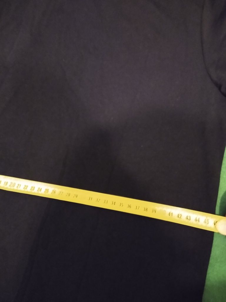 Нова с етикет черна дамска тениска размер м