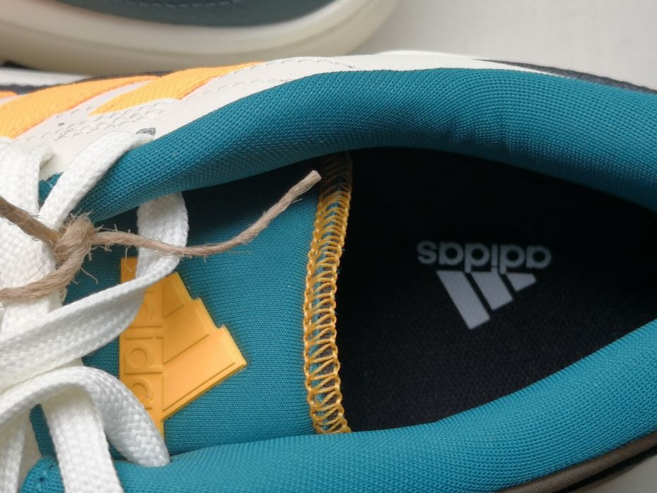 Маратонки Adidas 40, 2/3