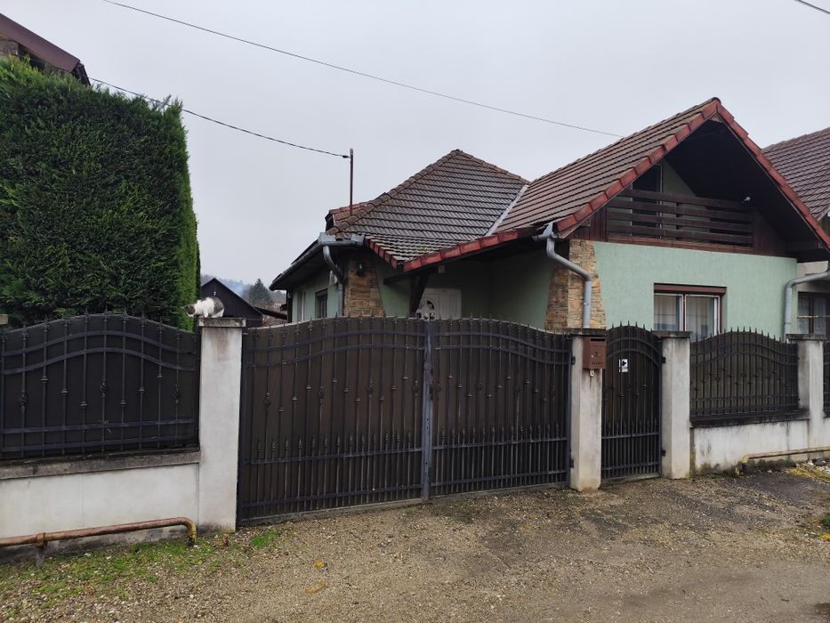 Casă de vânzare 140 000 euro negociabil