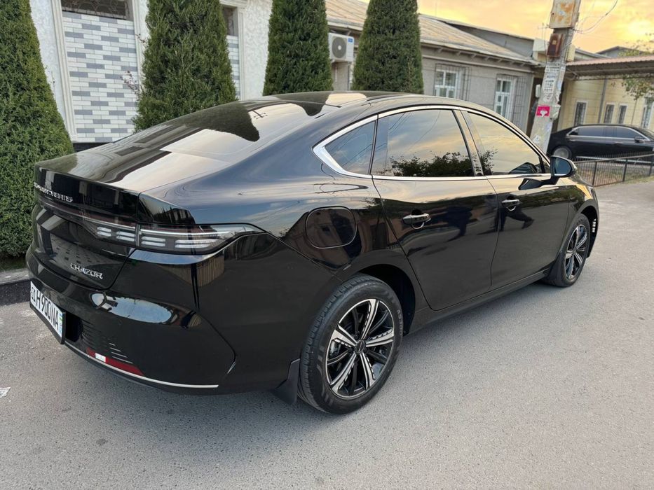 BYD Chazor Gibrid. 2023-yil.  40000 km yurgan.