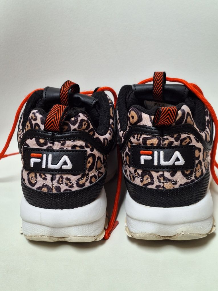 Fila disruptor Animal оригинални маратонки