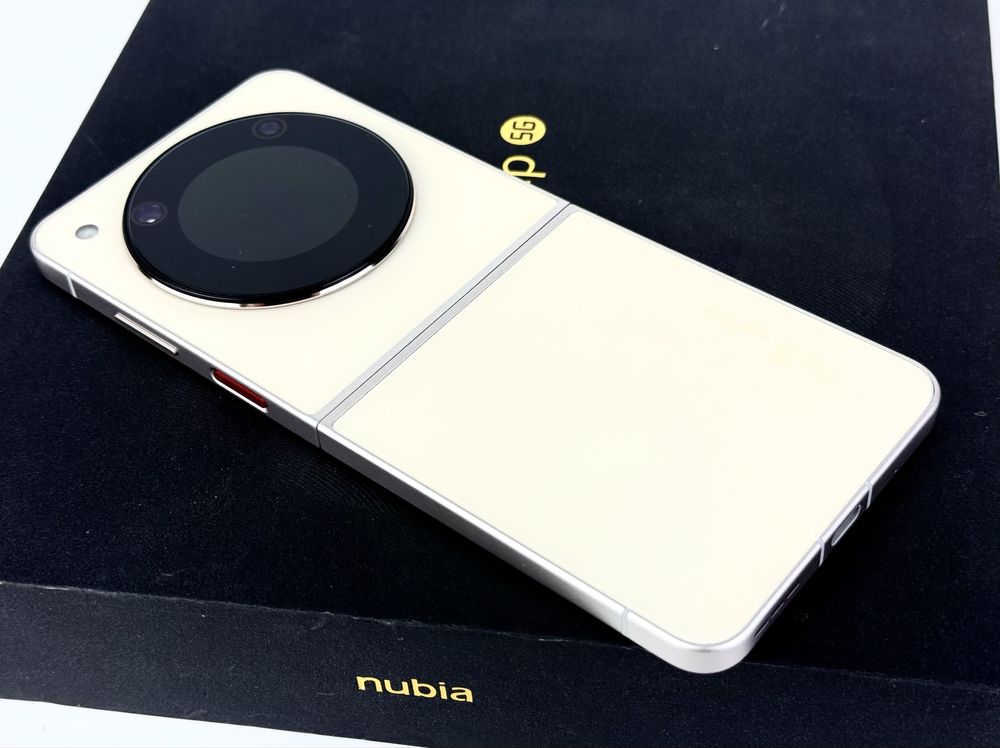 НОВ!  ZTE Nubia Flip 5G 256GB 8RAM Sunshine Gold Гаранция!