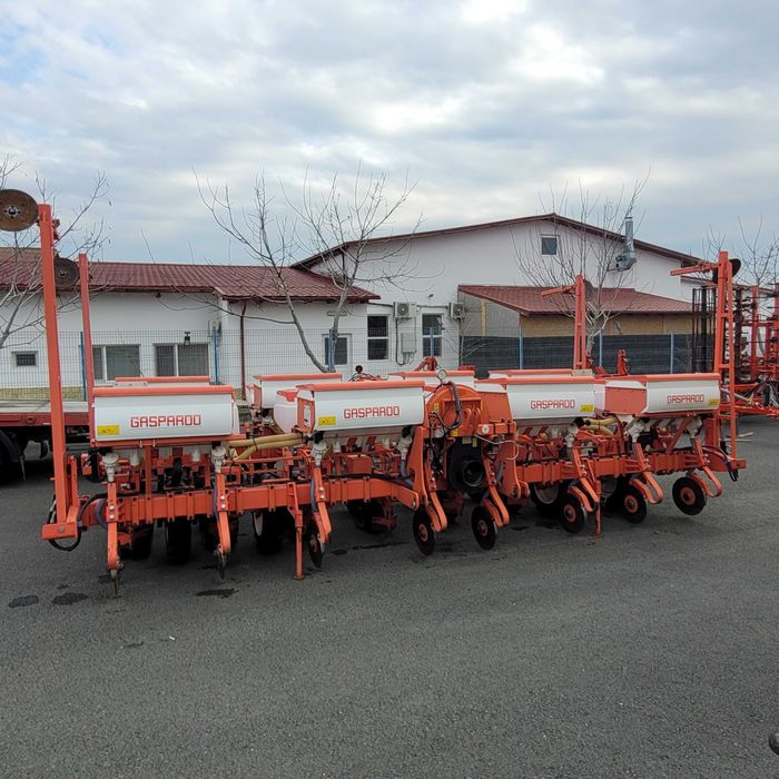 Semanatoare Gaspardo 8 TR