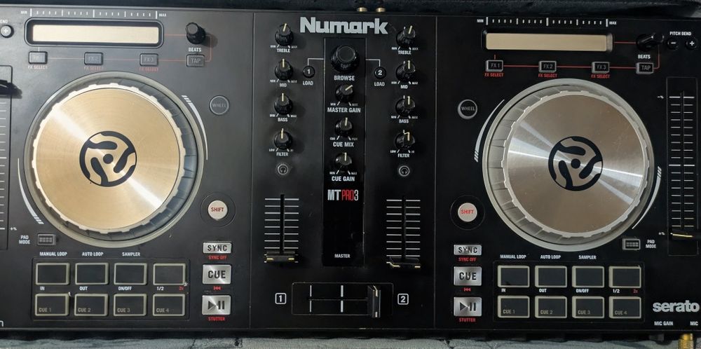 DJ Controller Numark Mixtrack Pro 3