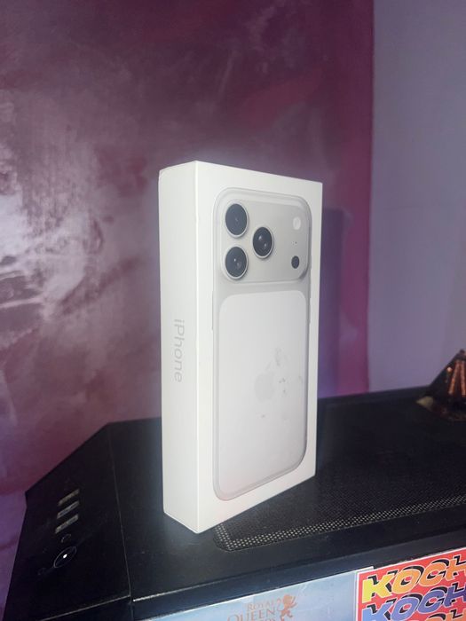 *Запечатан* Iphone 17 pro 256 cosmic silver