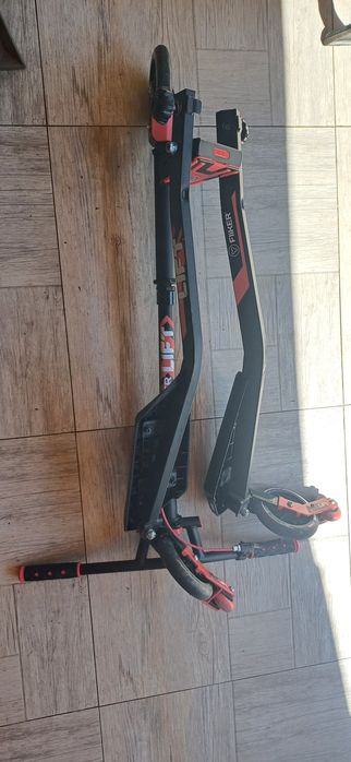 Trotineta Yvolution fliker