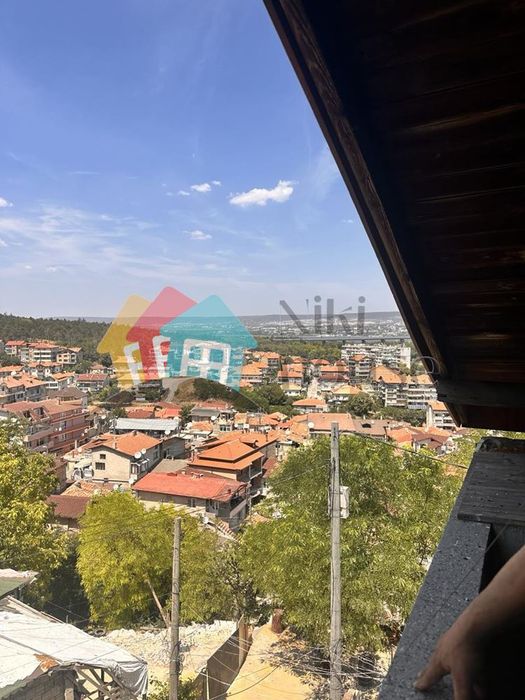 Етаж от къща в Варна-Аспарухово площ 220 цена 148000