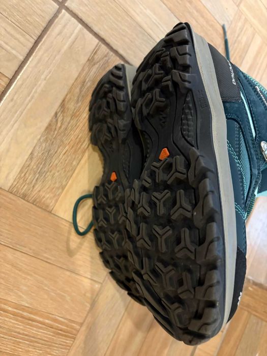 Bocanci impermeabil mid drumeție