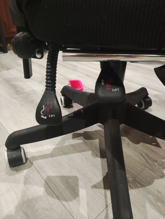 Компьютерное кресло