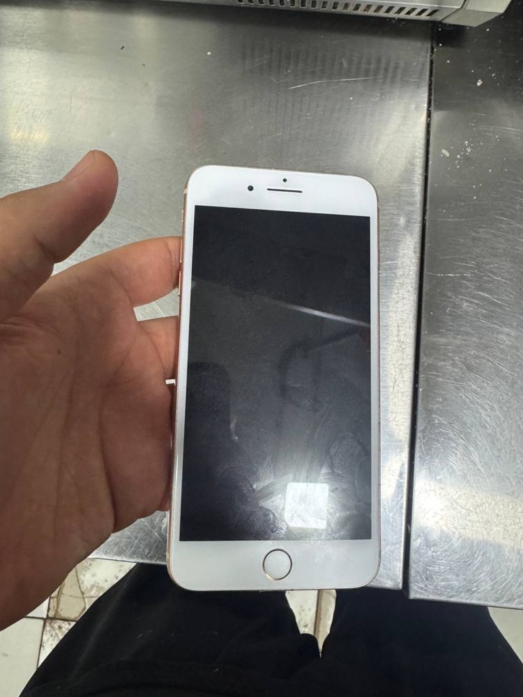 iPhone 8 plus gold