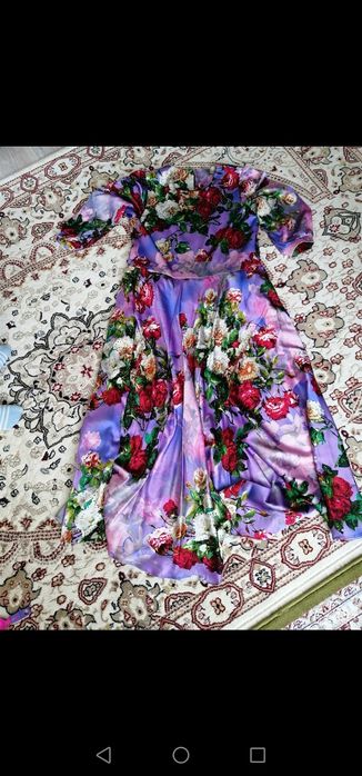 Көйлек сатылады. Өте жақсы жағдайда.