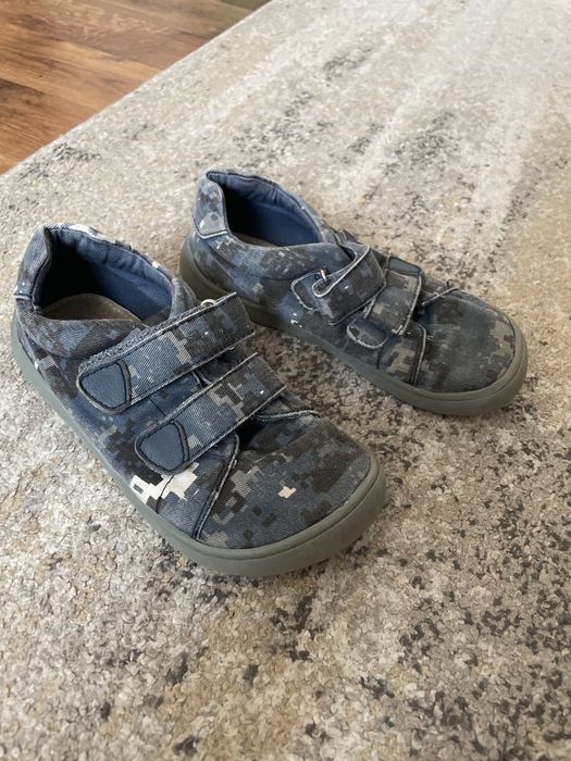 Обувки различни размери