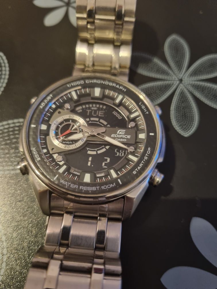 Vând ceas Casio Edifice