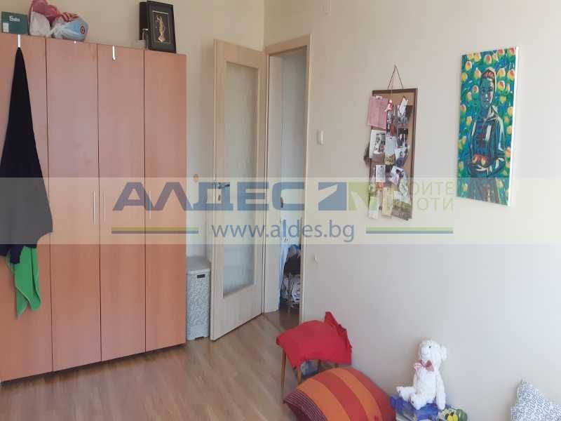 Дава се под наем Двустаен апартамент в София, Красно село - 65 кв.м за 600 € - Снимка #2
