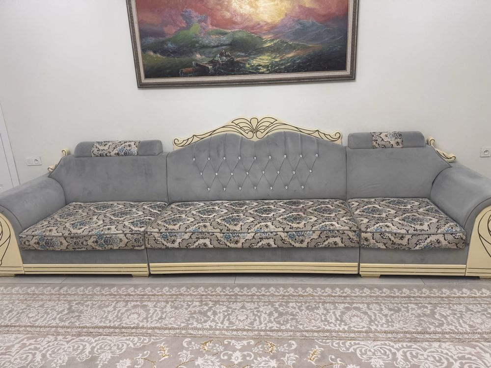 Диван екеулік почти новый .