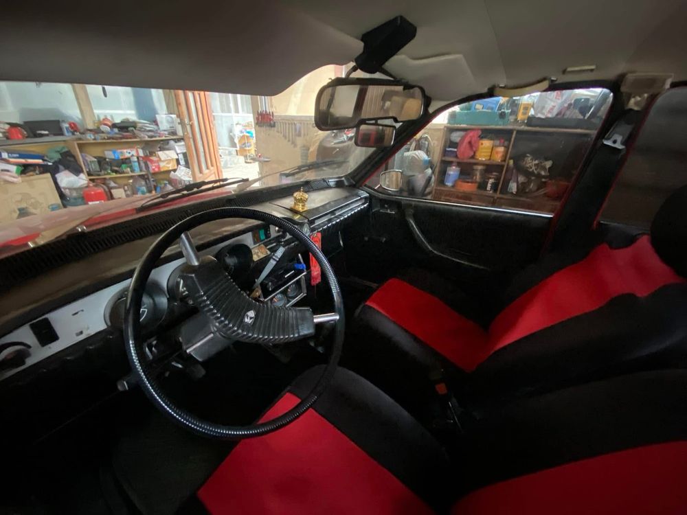 Vand Dacia 1300 (model de tranzitie)
