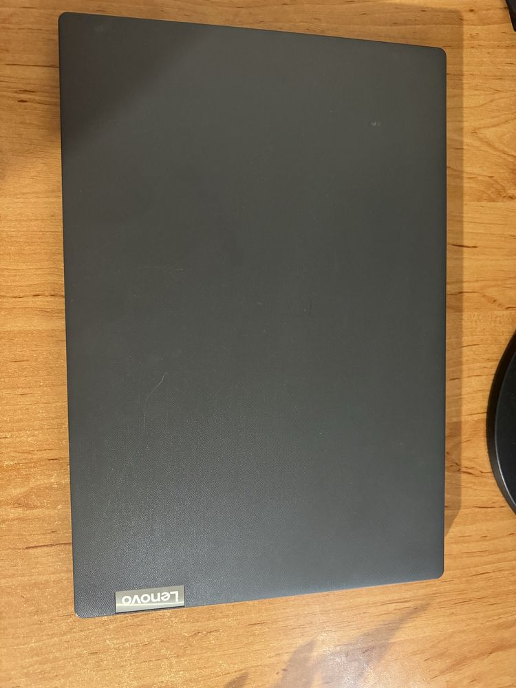 Lenovo V15-ADA AMD
