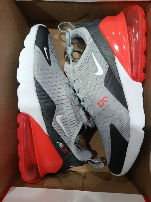 Nike - Air Max 270 номер 37.5,39 дамски сиви Оригинал Код 5571