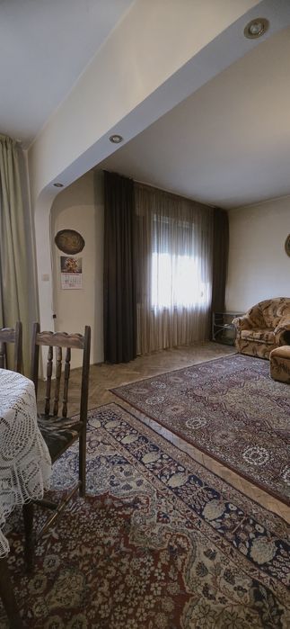 Втори  среден етаж с дворно място в Горна Оряховица