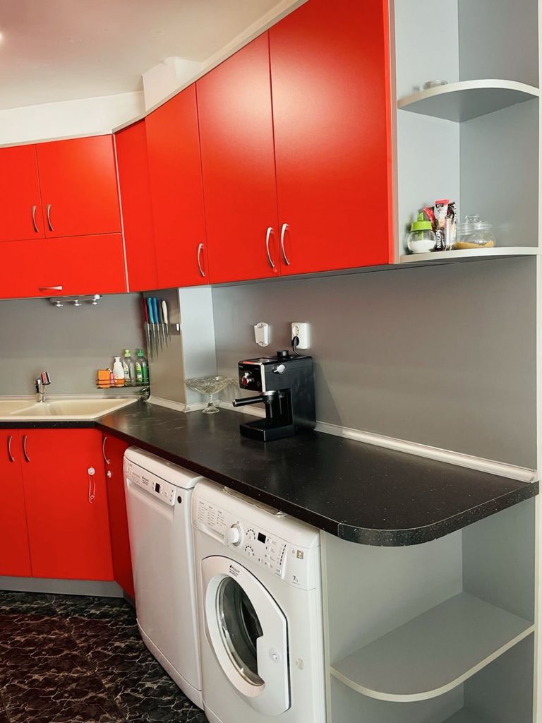 Продава се Двустаен апартамент в Търговище, Център - 63 кв.м за 1409 €/кв.м - Снимка #4