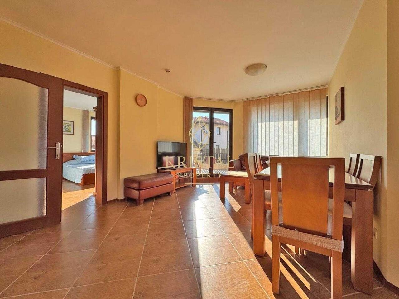 Продава се Тристаен апартамент в с. Кошарица, Област Бургас - 90 кв.м за 1044 €/кв.м - Снимка #3