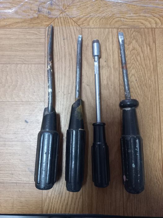 Инструменты для столяра и плотника