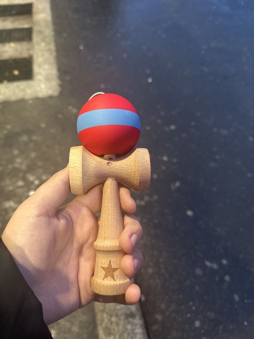 Kendama X este folosita doar o zi
