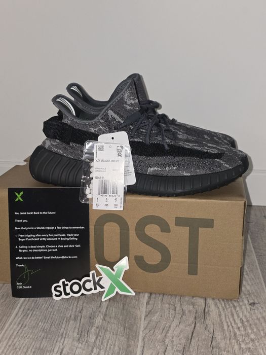 Yezzy Boost 350 V2 Dark Salt