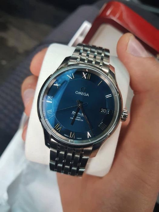Автоматичен часовник Omega deville купен 2017г с гаранция