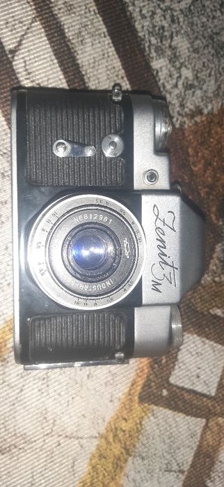Советский плёночный фотоаппарат Zenit 3м