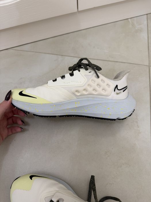 Дамски нови оригинални маратонки Nike Air Zoom Pegasus Shield 37,5