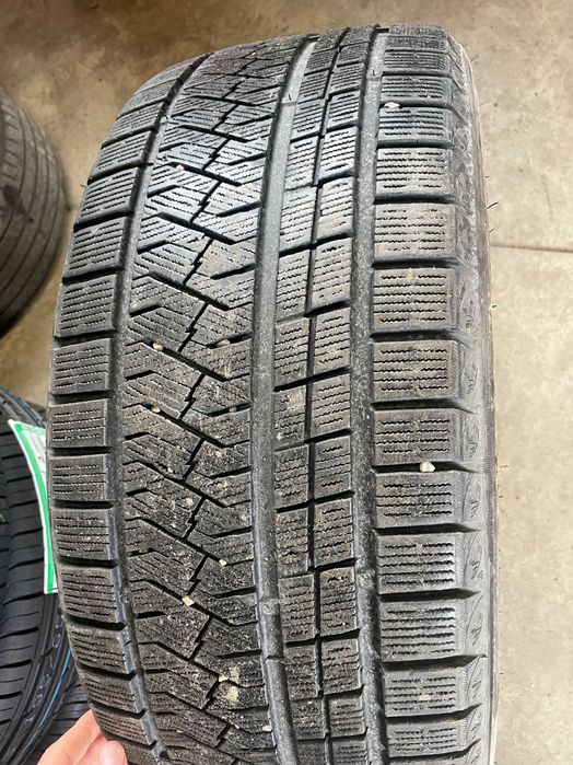 Зимни гуми 245/40/20