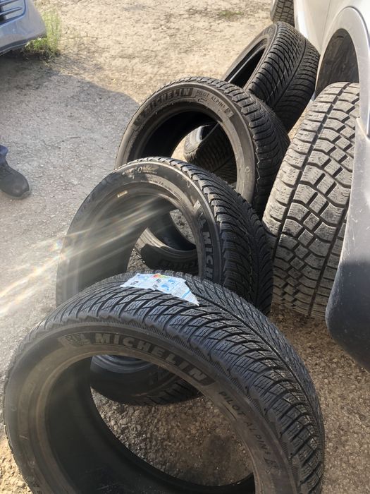 Гуми зимни Мишелин 255/45/18 чисто нови