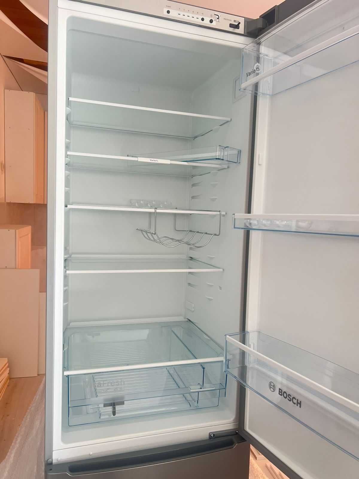 Холодильник новый продам
