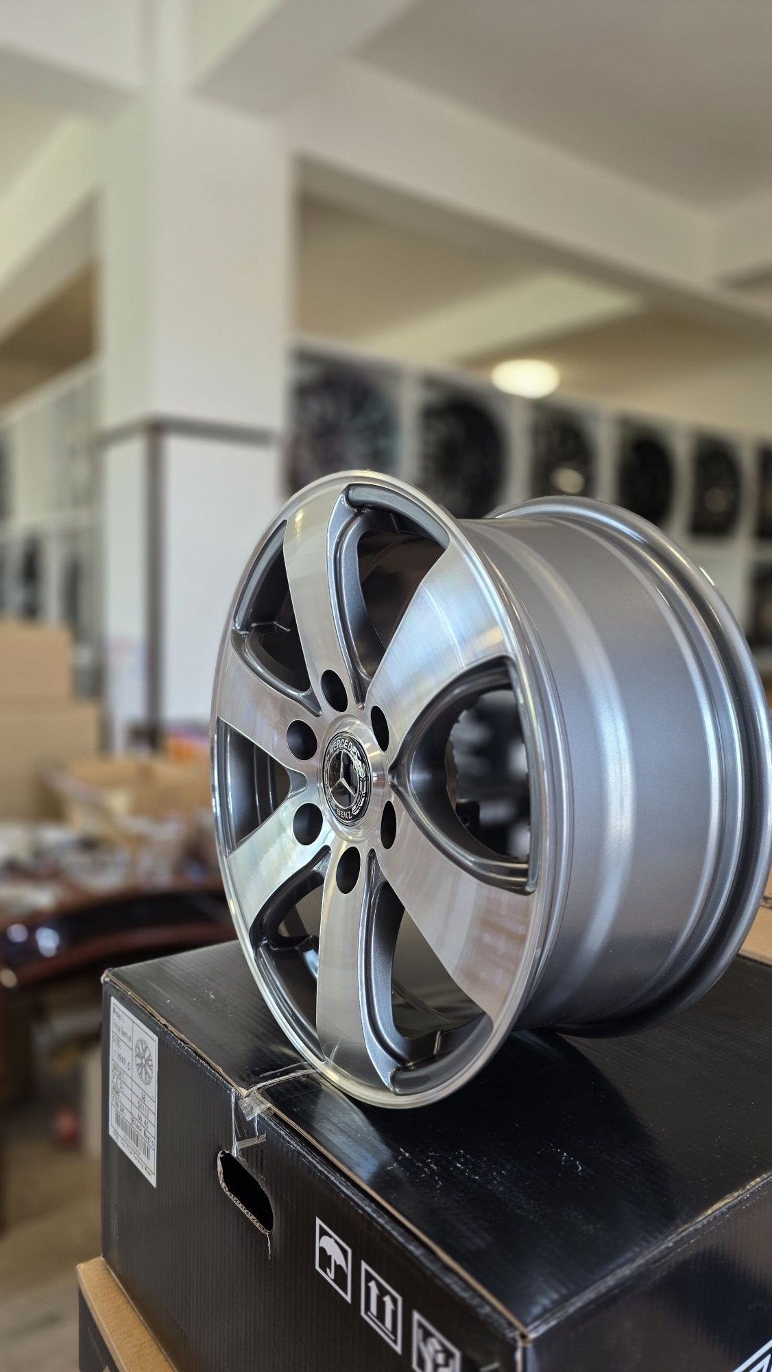 Jante noi de greutate 16" 6X130 pt Mercedes Sprinter 906 907, Crafter