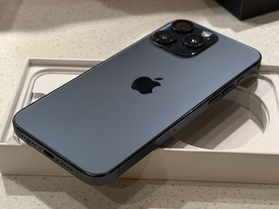 iPhone 15 Pro Max 256GB Blue Titanium – Перфектен, 97% Батерия!