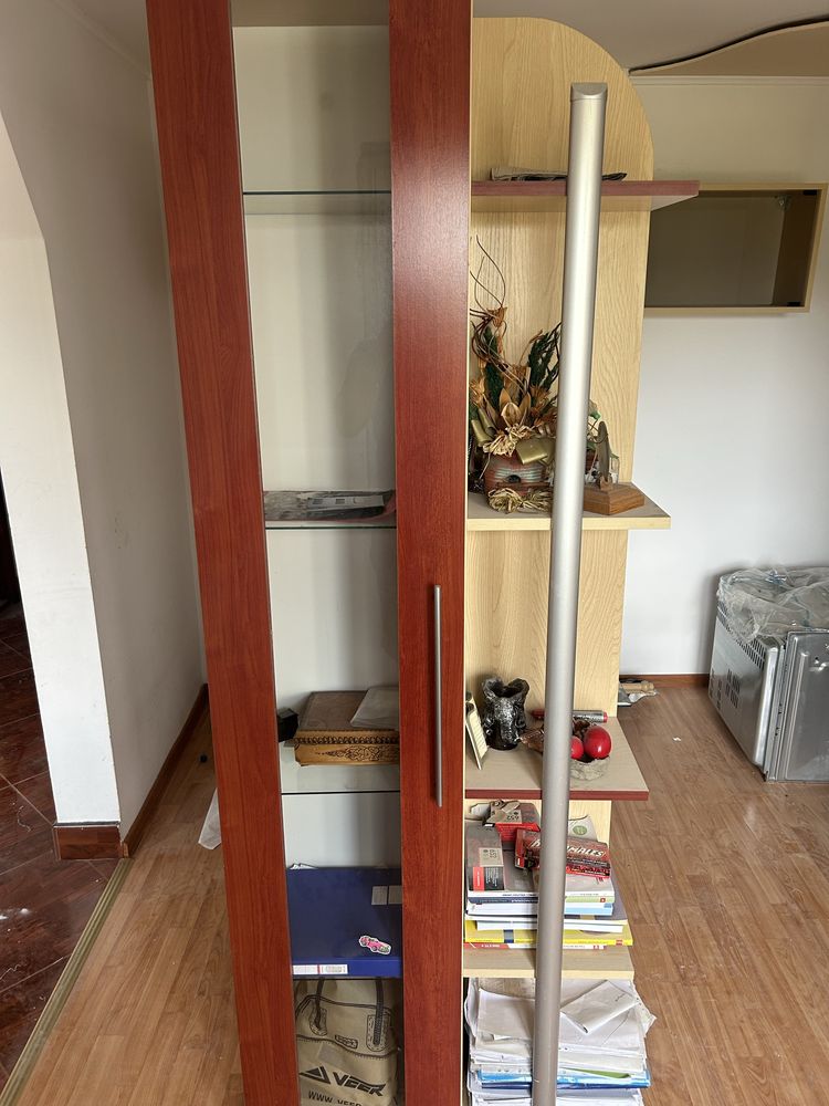 Vand obiecte sanitare :vana,chiuveta ,wc,dulap cu oglida , mobila