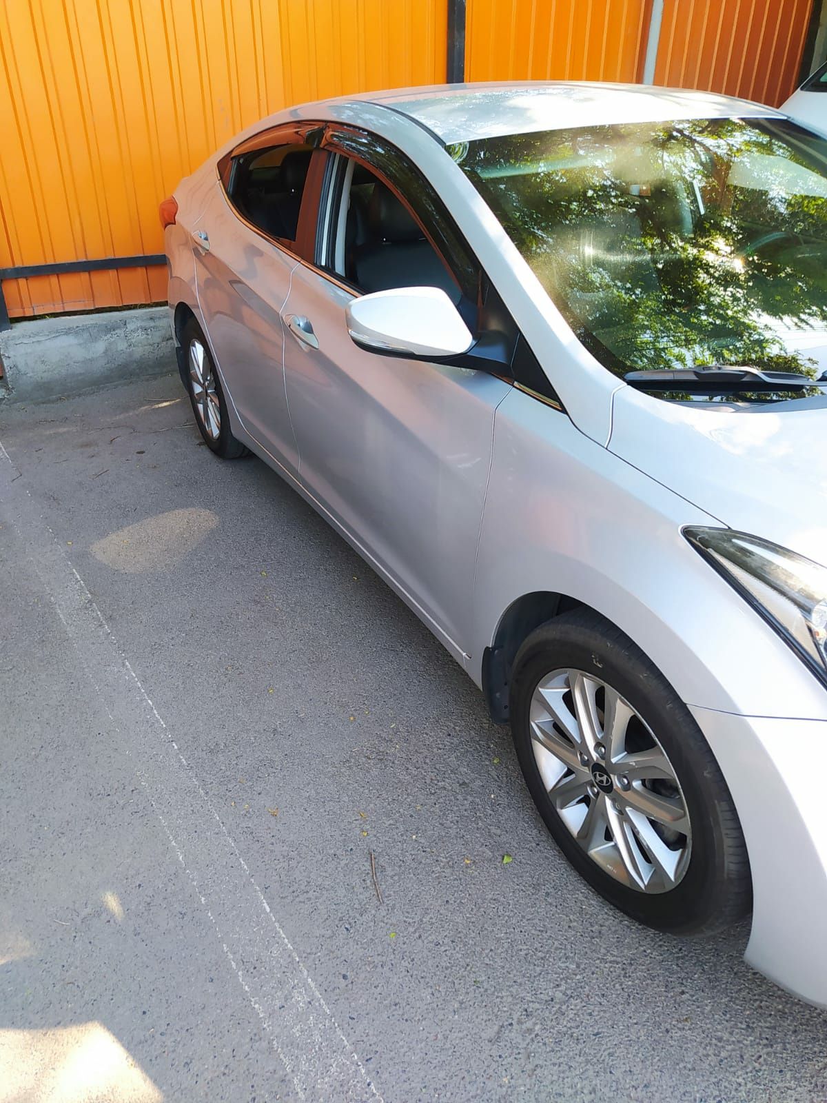 Продам Hyundai Elantra