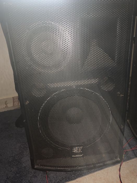 Vand boxe cu mixer pentru evenimente